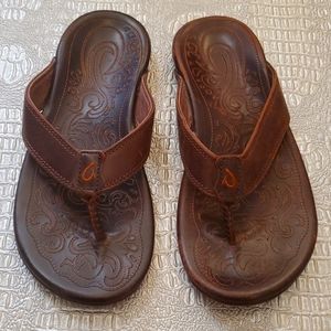 🌊Olukai Sandals Flip Flops🌊Men's 7 + Women's 9🌊
